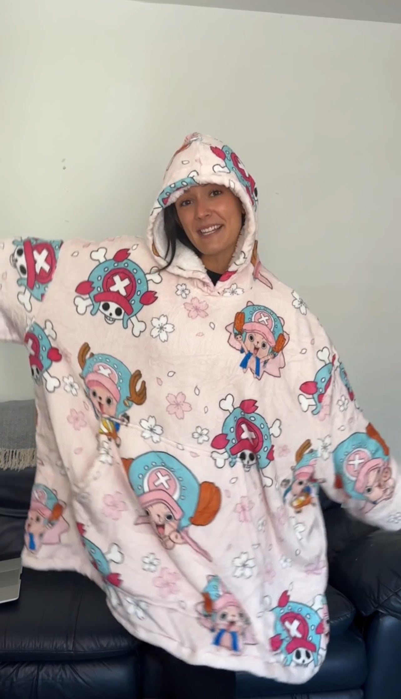 Anime Blanket Hoodie  oversize snuggle Sherpa Tony Chopper One Piece