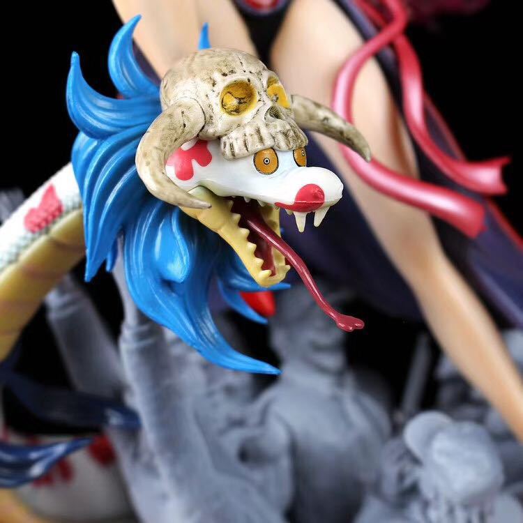 One piece figure - salome - The Truth Graphics